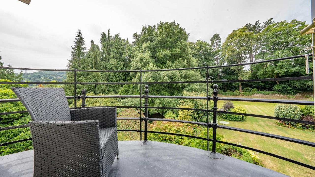 Pantybeiliau House Bed & Breakfast Gilwern Екстериор снимка